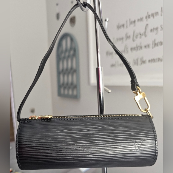 Louis Vuitton Black Epi Mini Papillon Pouchette - Picture 1 of 16
